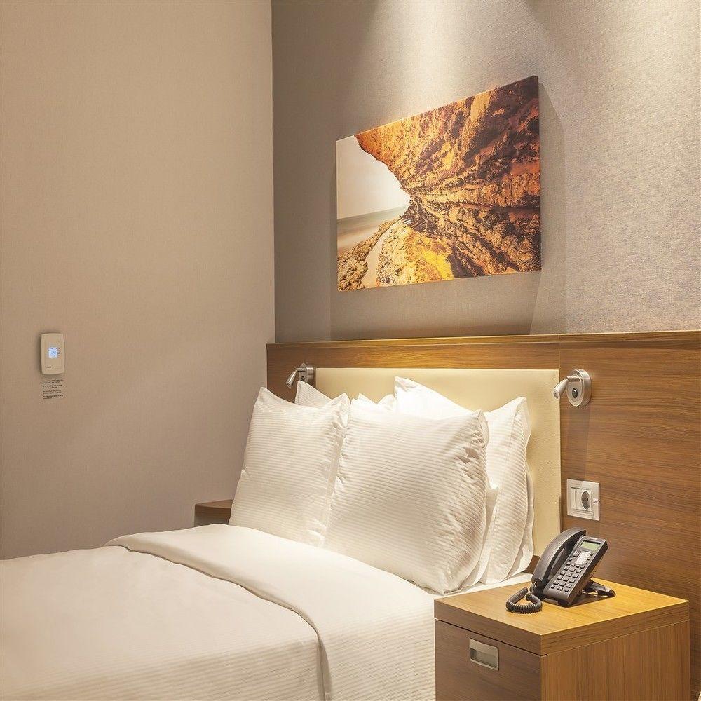 Hampton By Hilton Kocaeli Symbol Hotel Exterior photo